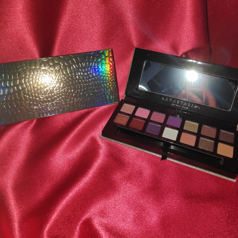 Anastasia Jackie Aina palette